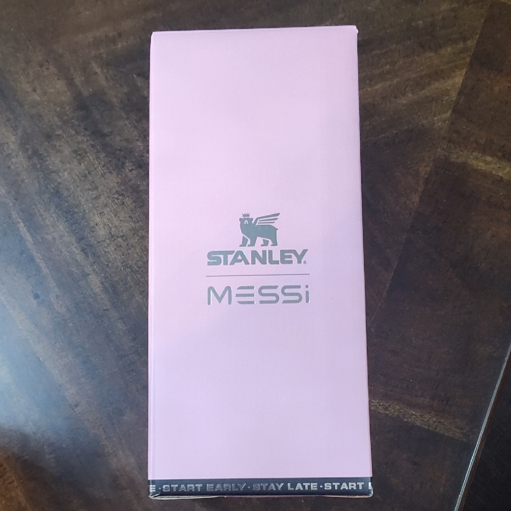 Stanley Pink Travel Quencher with Black Handle - Picture 4 of 6